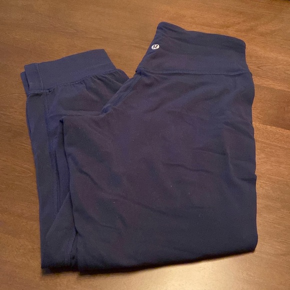 Lululemon🍋Align Jogger Crop 23" - Picture 6 of 8